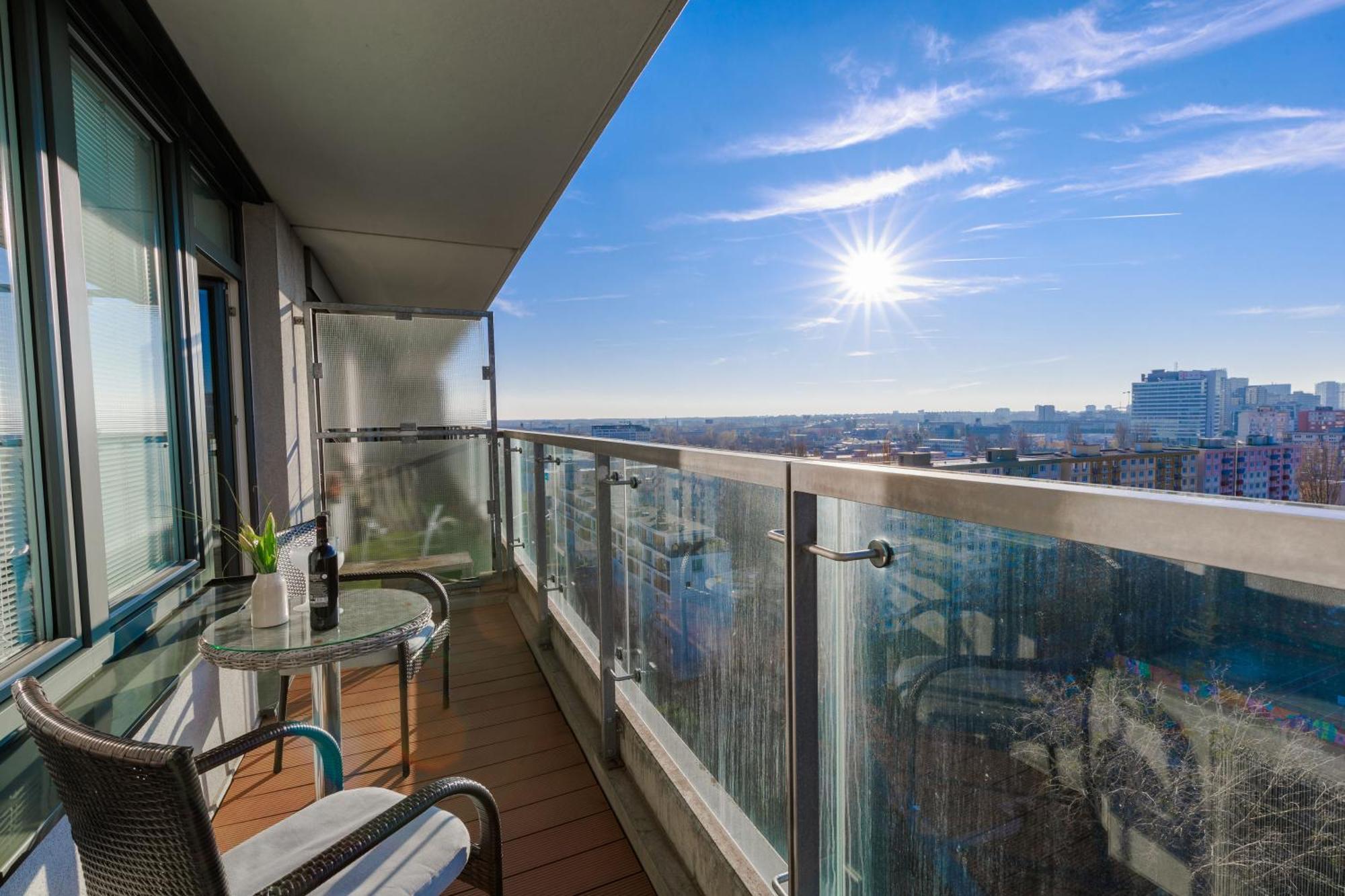 Sunny Apartment With Amazing Terrace On The 13Th Floor Near City Center براتسيلافا المظهر الخارجي الصورة